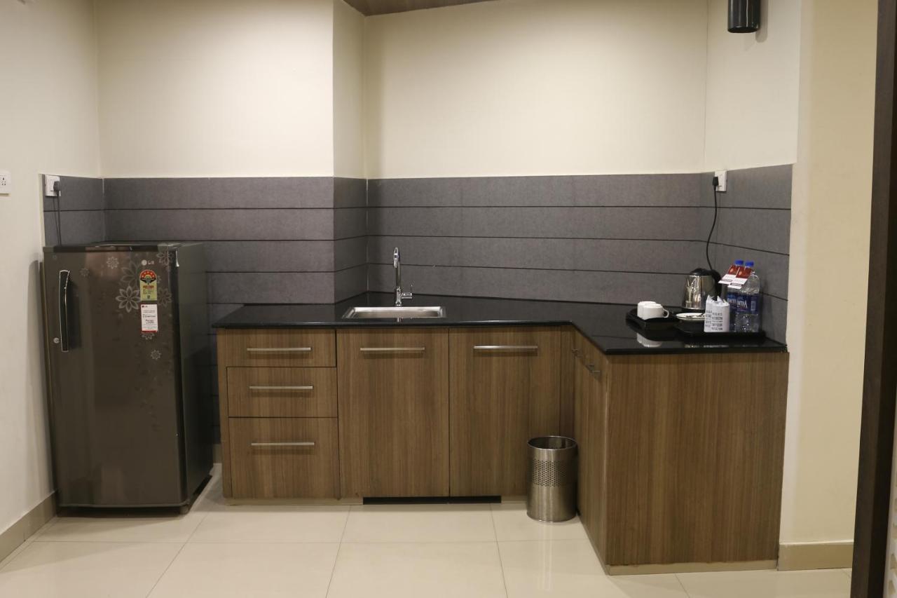 The Rubis Hotel Kottakkal Bagian luar foto