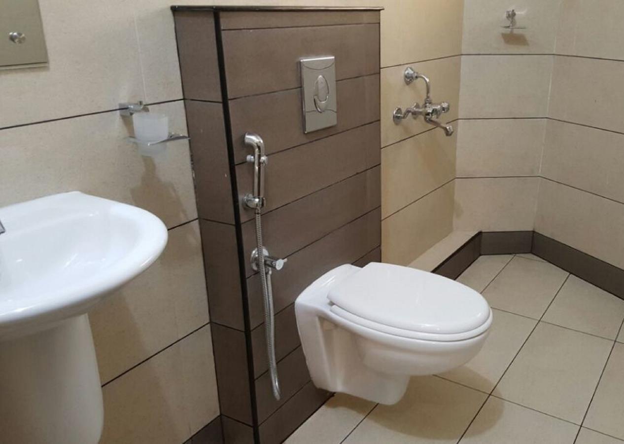 The Rubis Hotel Kottakkal Bagian luar foto