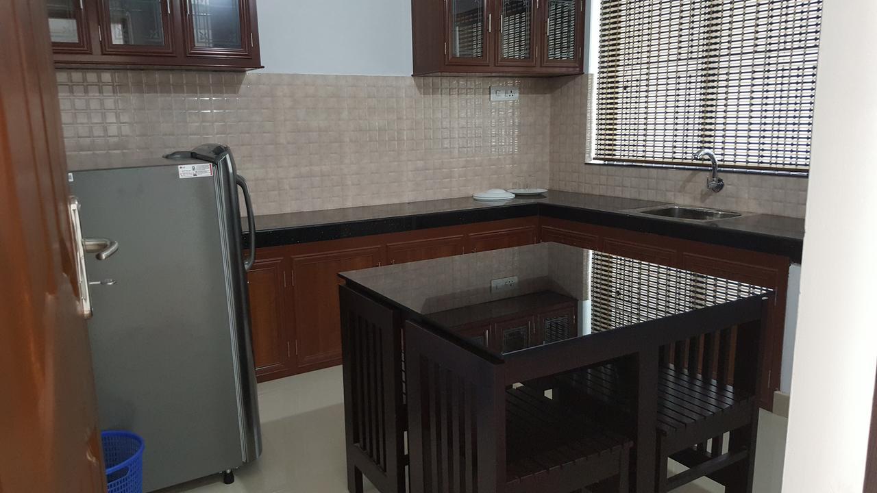 The Rubis Hotel Kottakkal Bagian luar foto